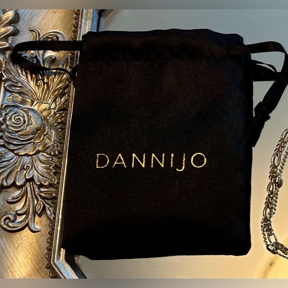 ✨✨ Dannijo Double Gold Anklet ✨✨ - Picture 3 of 4